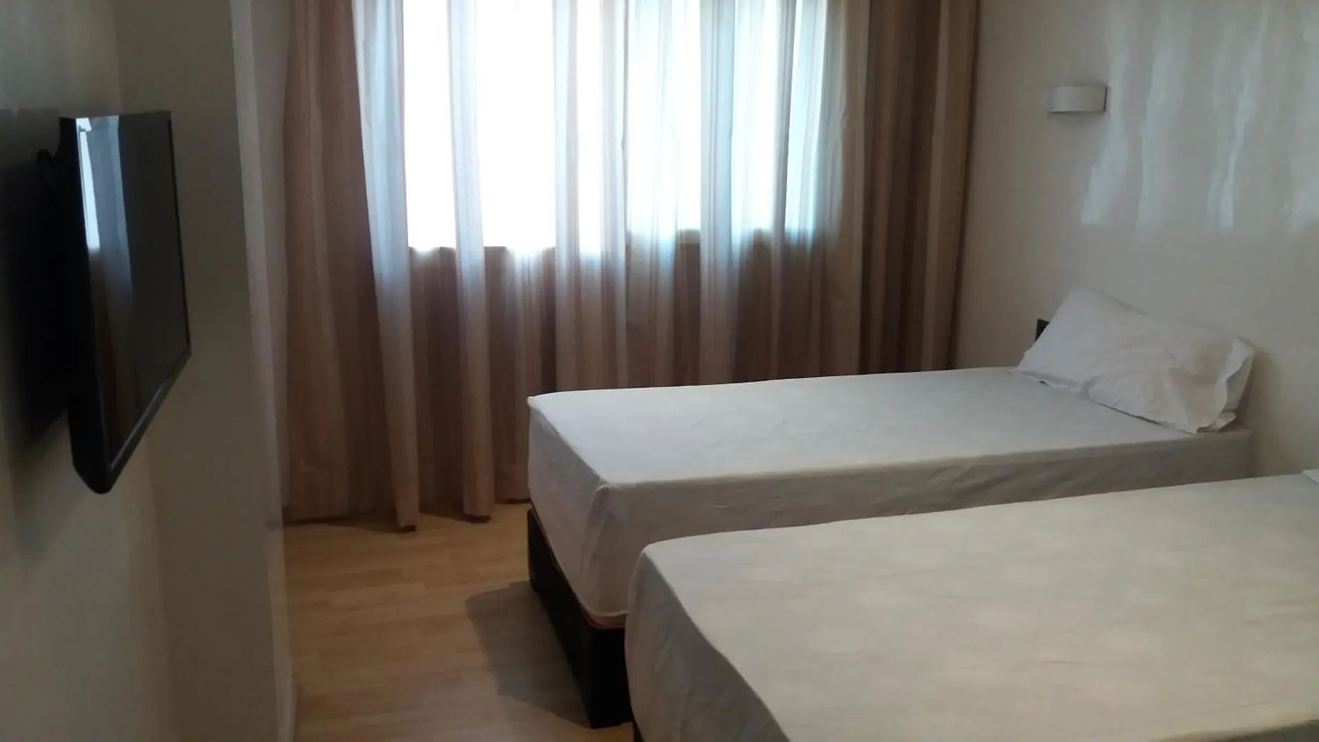 Bright 2 Bedroom House With Great Front View, Casablanca Apartment