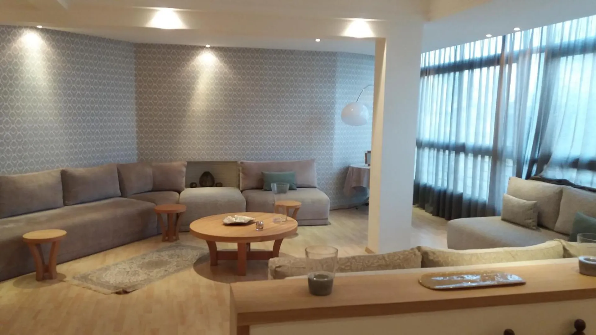Apartment Bright 2 Bedroom House With Great Front View, Casablanca Morocco