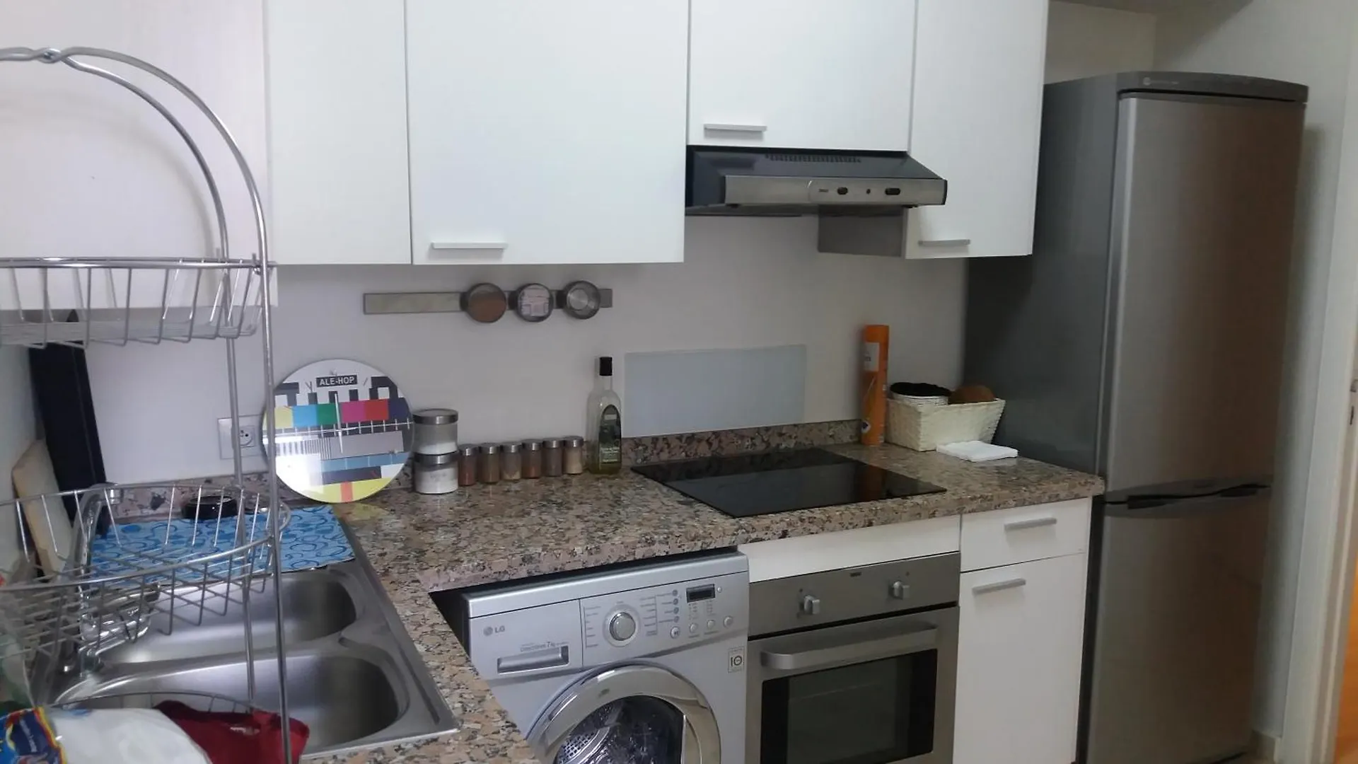 Bright 2 Bedroom House With Great Front View, Casablanca Apartment